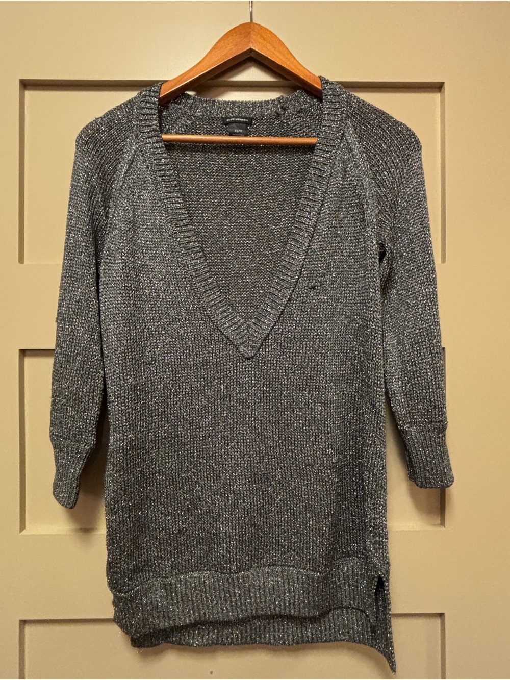 CLUB MONACO Metallic Silver Slouchy Deep V Knit Tunic Crop 3/4 Sleeve